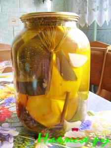 Маринованные пряные кабачки