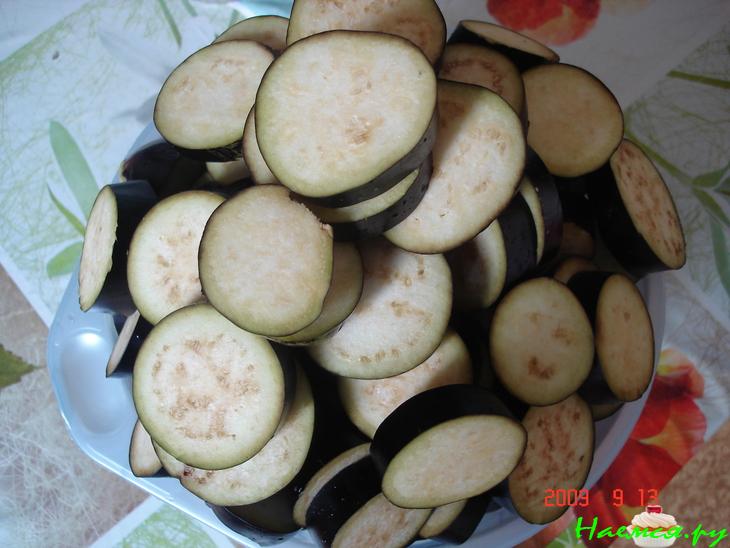 Баклажаны в аджике  