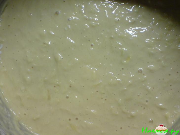 Картофельные оладьи на дрожжевом тесте с пикантной подливкой Картофельные оладьи на дрожжевом тесте с пикантной подливкой