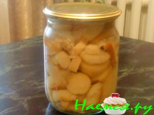 Грибы маринованные (белые)