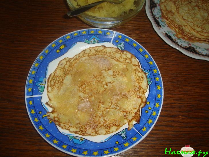 Блинчики с яблоком и корицей Блинчики с яблоком и корицей