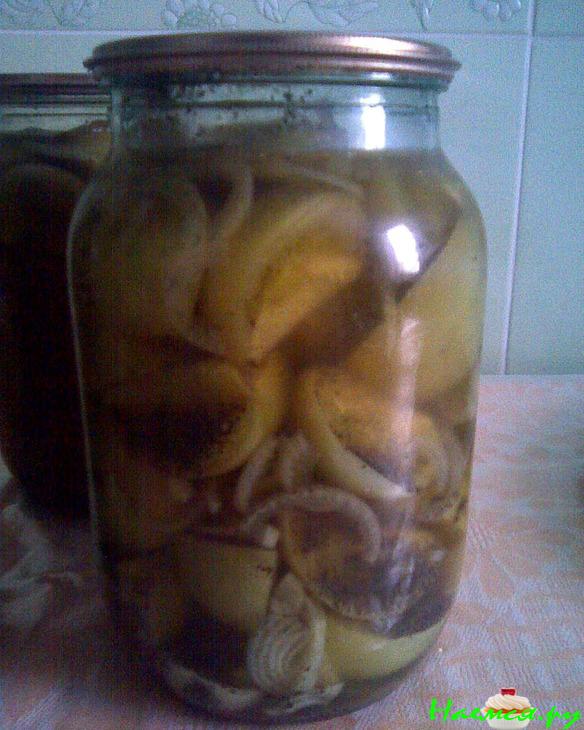 Зеленые помидорки с перчиком