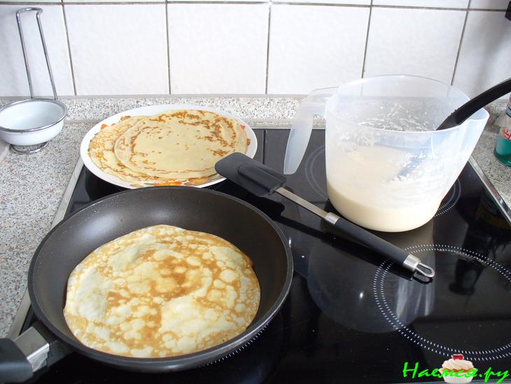 Блинчатые трубочки с вкусной начинкой Блинчатые трубочки с вкусной начинкой