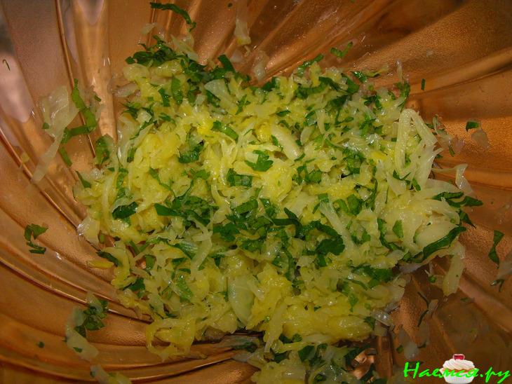 Капустные оладьи с сыром