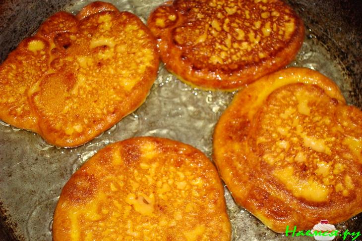 Оладьи из тыквы с курагой