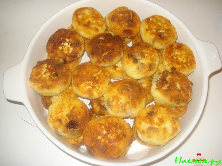 Нежные сырники в сметано-маковой заливке