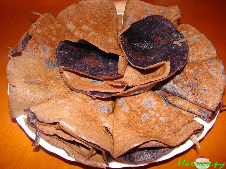 Тоненькие черничные блины с корицей Тоненькие черничные блины с корицей