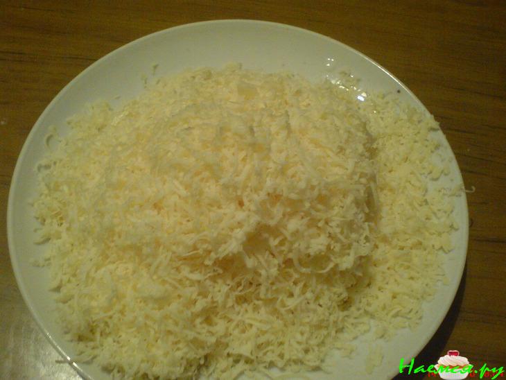 Сырные блины с ананасом