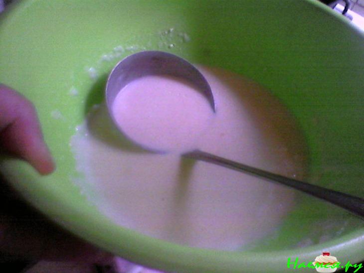 Блинчики с творожно-банановой начинкой и смородиной