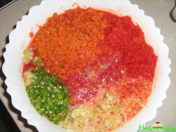 Аджика с яблоком