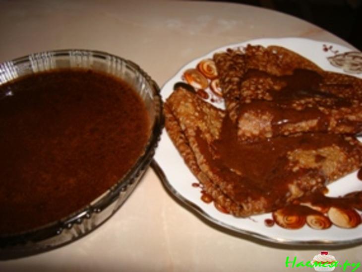 Шоколадные блинчики с шоколадным соусом
