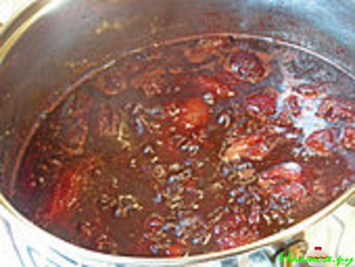 Сливовый пикантный соус к мясу на зиму