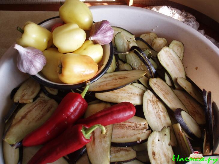 Тещин язык остренький с чесночком Тещин язык остренький с чесночком