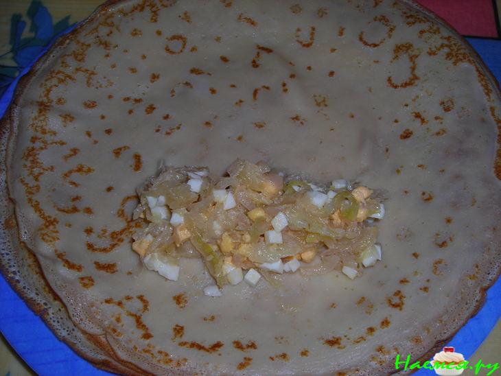 Блинчики с начинкой из капусты и яиц