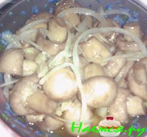 Шампиньоны маринованые с горчицей