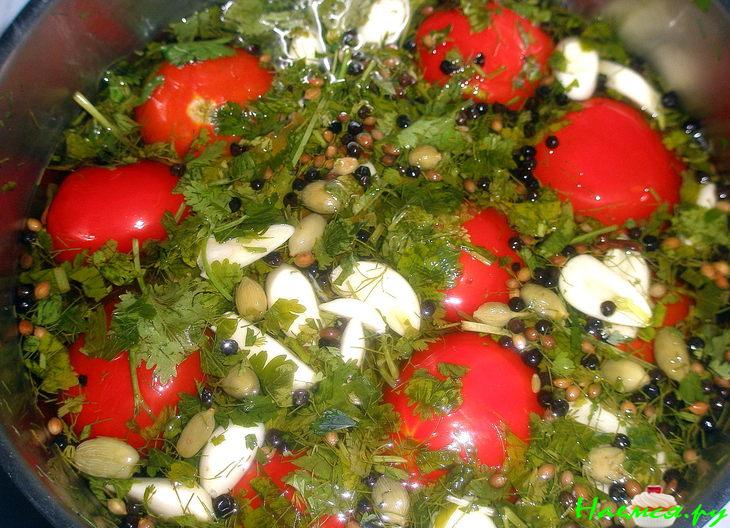 Пряные маринованные помидоры Пряные маринованные помидоры