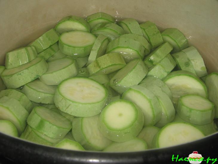 Кабачки маринованные по-болгарски