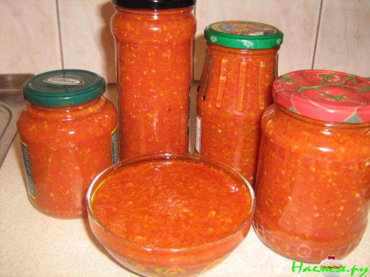 Аджика с яблоком