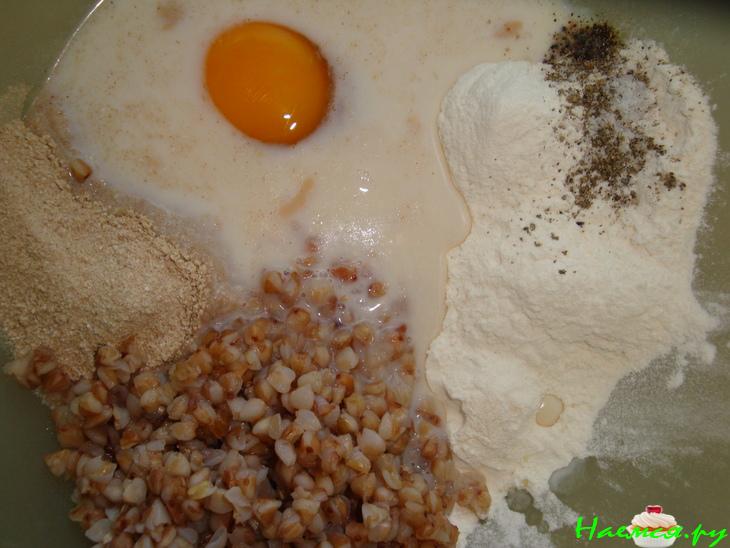 Оладьи из гречки с рыбным кремом