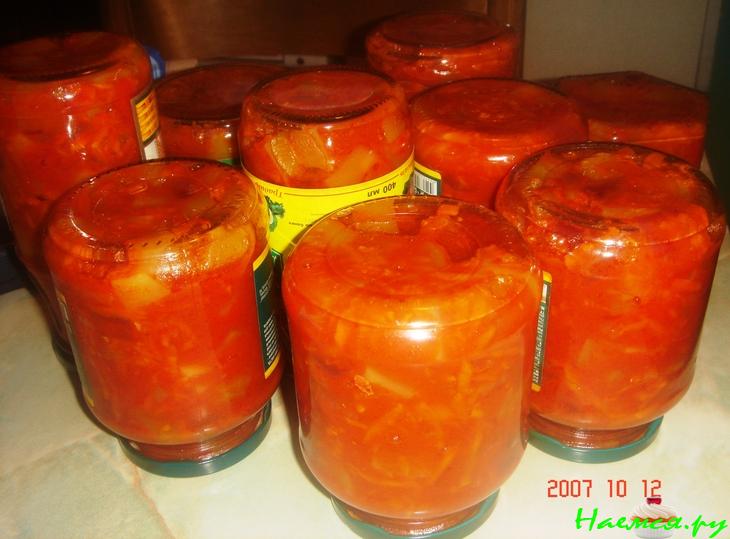 Кабачки с овощами и чесночком на зиму