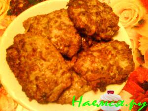 Печеночные оладушки с шампиньонами Печеночные оладушки с шампиньонами