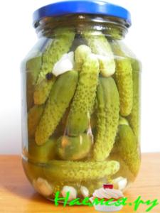 Корнишоны маринованные