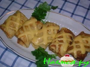 Блинчики в сырную клеточку, фаршированные курятиной Блинчики в сырную клеточку, фаршированные курятиной