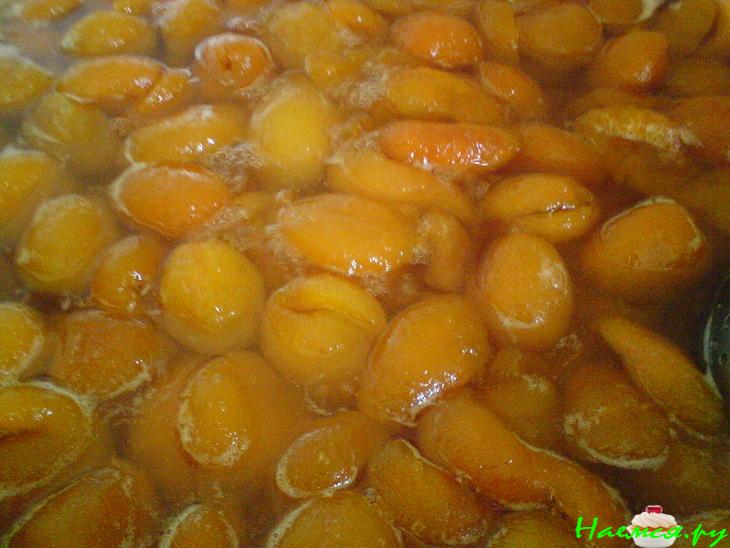 Варенье из абрикосов Варенье из абрикосов