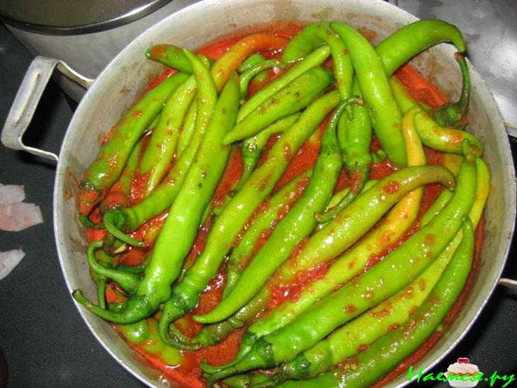 Готовимся к зиме. Горький перец в томате 