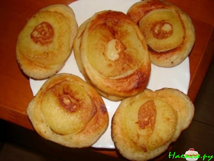 Яблочные оладьи на кефире