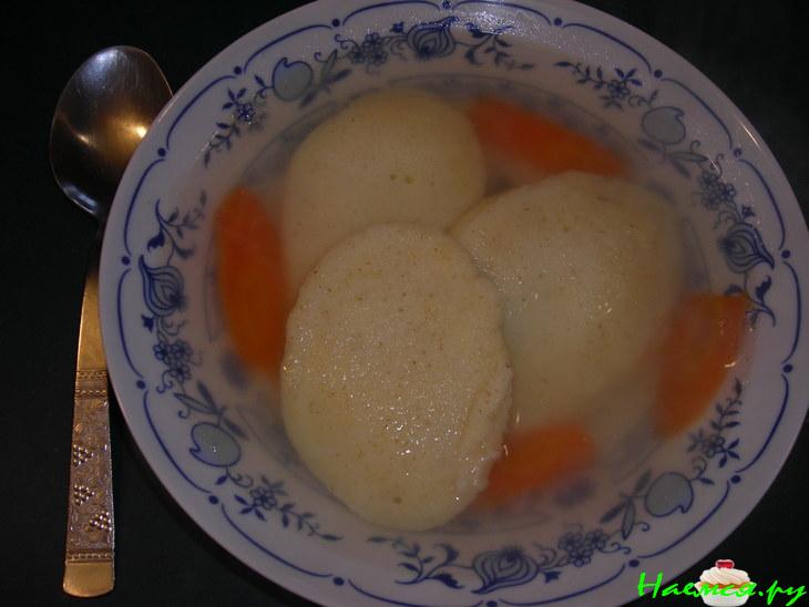 Бульон с блинчиками из манки Бульон с блинчиками из манки