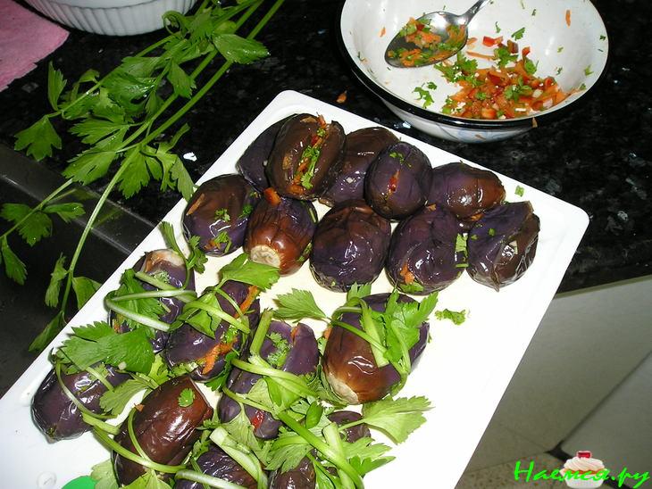 Баклажаны фаршированные маринованные