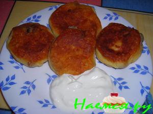 Творожники с изюмом