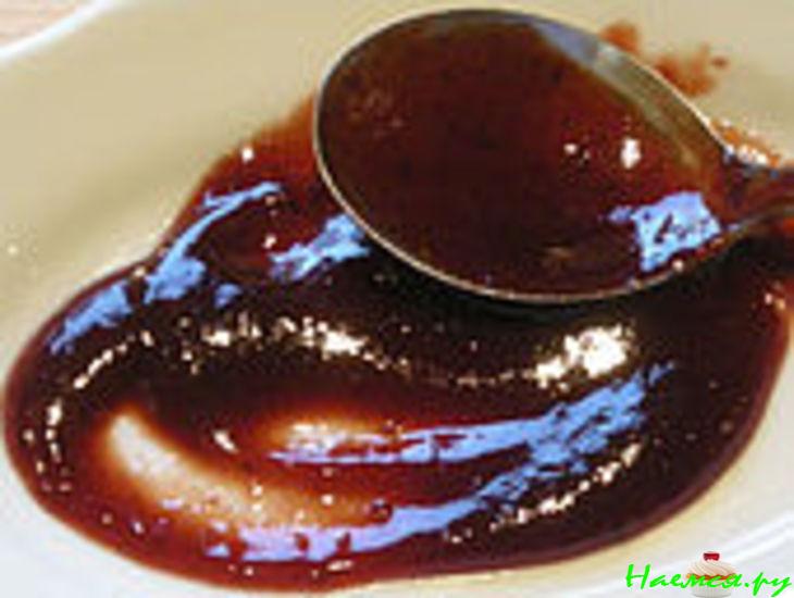 Сливовый пикантный соус к мясу на зиму