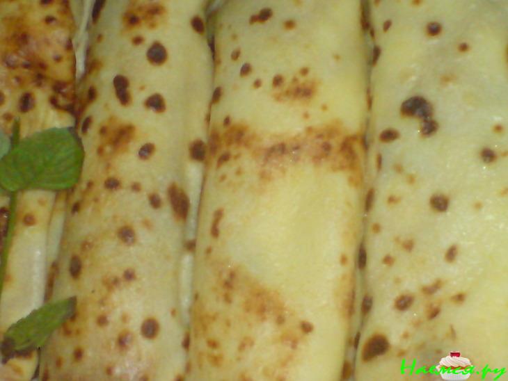 Налистники с творогом, маком и сушеной вишней