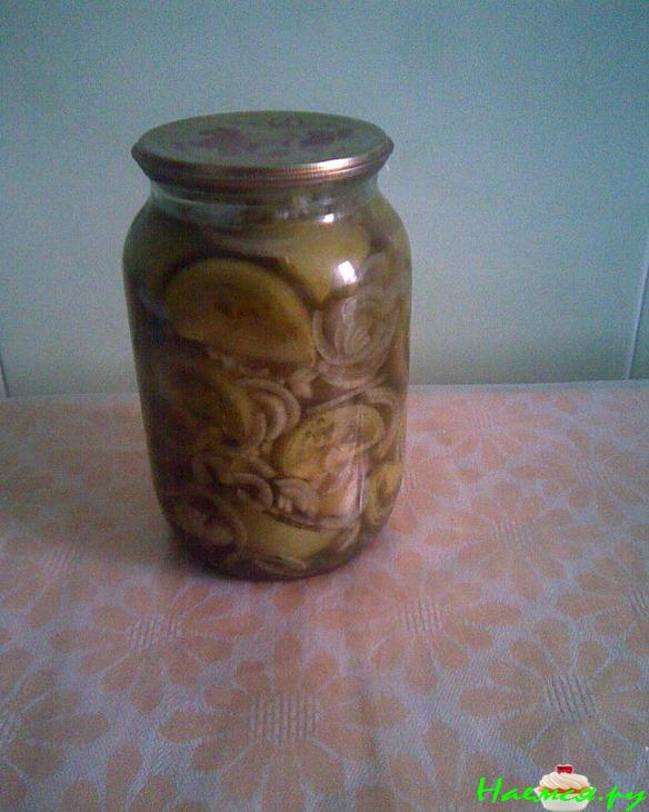 Зеленые помидорки с перчиком