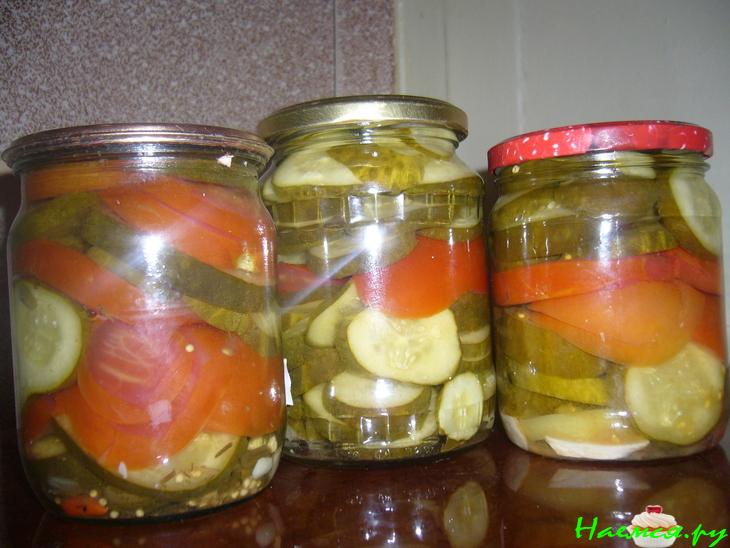 Салат помидоры с огурцами кружочками