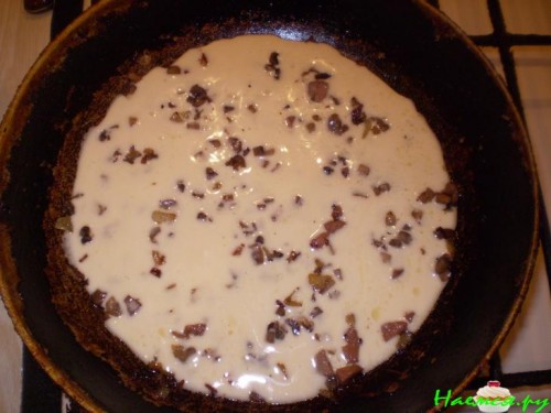 Блины с грибным припеком и сыром