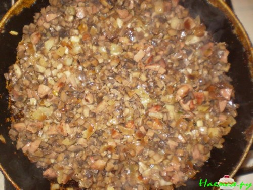 Блины с грибным припеком и сыром