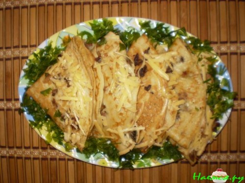 Блины с грибным припеком и сыром