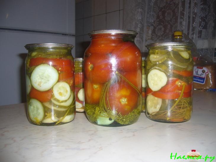 Салат помидоры с огурцами кружочками