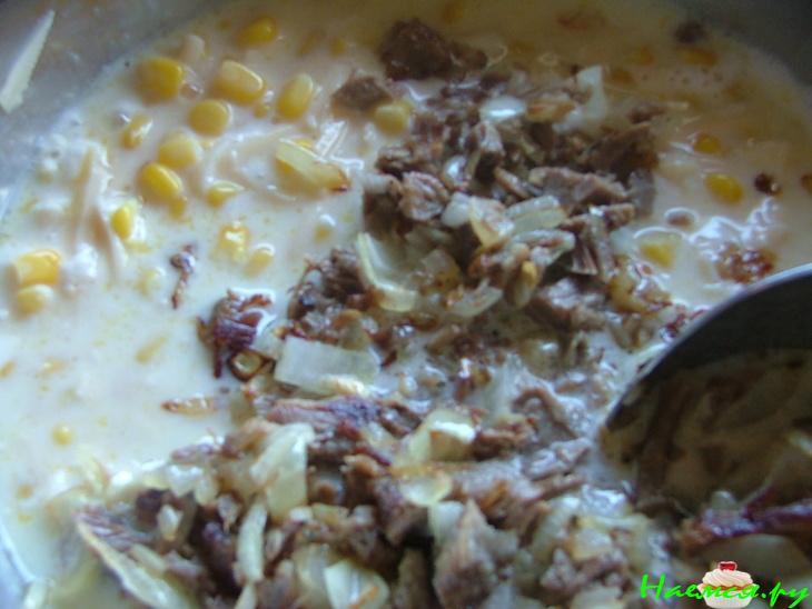 Кукурузные оладьи с мясом и сыром Кукурузные оладьи с мясом и сыром