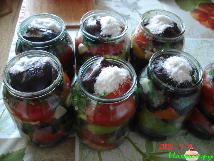 Баклажаны с овощами