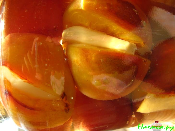 Маринованные сливы с чесноком Маринованные сливы с чесноком