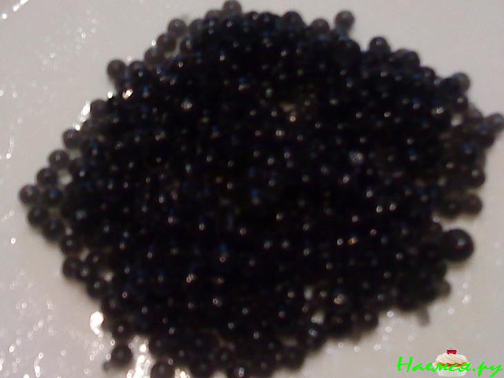 Блинчики с икрой и сыром