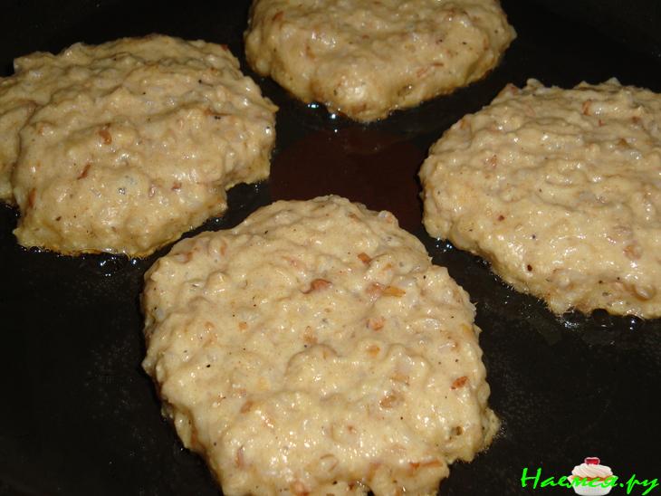 Оладьи из гречки с рыбным кремом