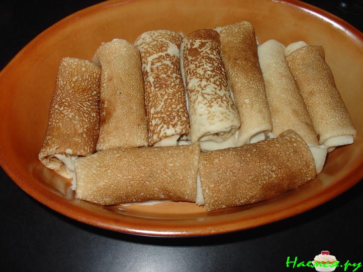 Фаршированныe блинчики в шампиньоновом супчике Фаршированныe блинчики в шампиньоновом супчике