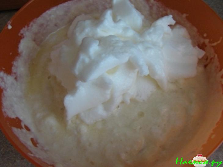 Оладьи с сыром рикотта, бананами и медовым маслом