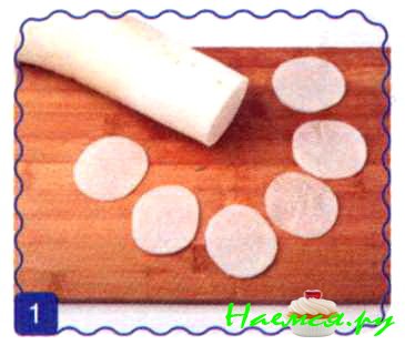 Белые цветы из дайкона