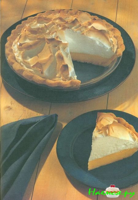 Лимонный пирог с безе